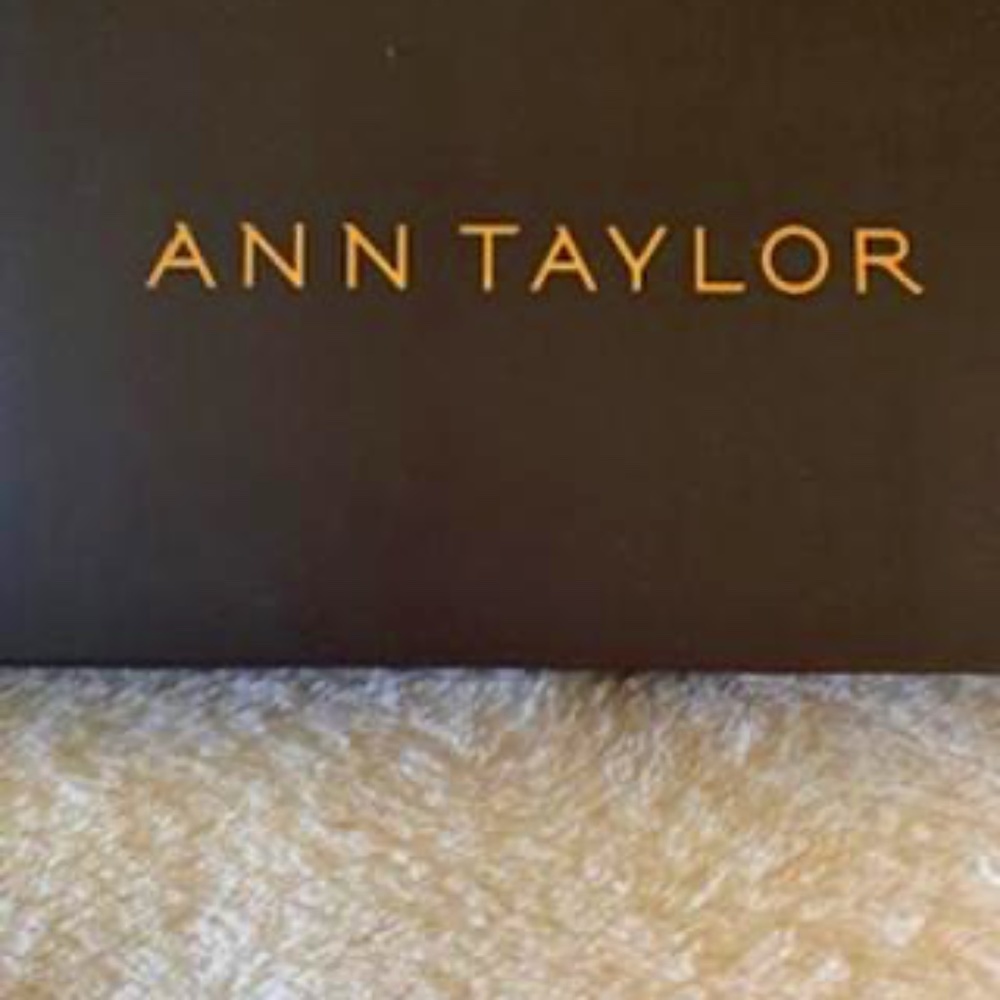 ANN TAYLOR